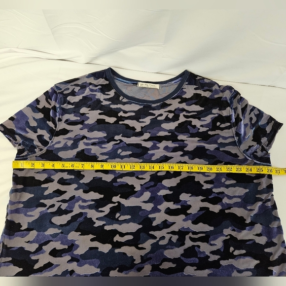 FP We The Free Teddy Sheer Velvet Camo Burnout Tee In Blue Size Medium - Picture 11 of 12